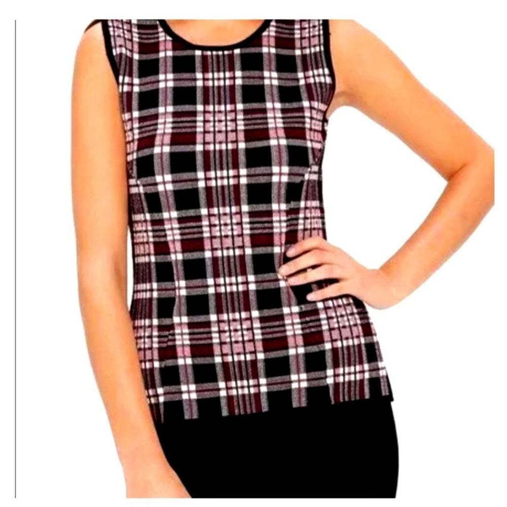 Eva Longoria heavy knit top